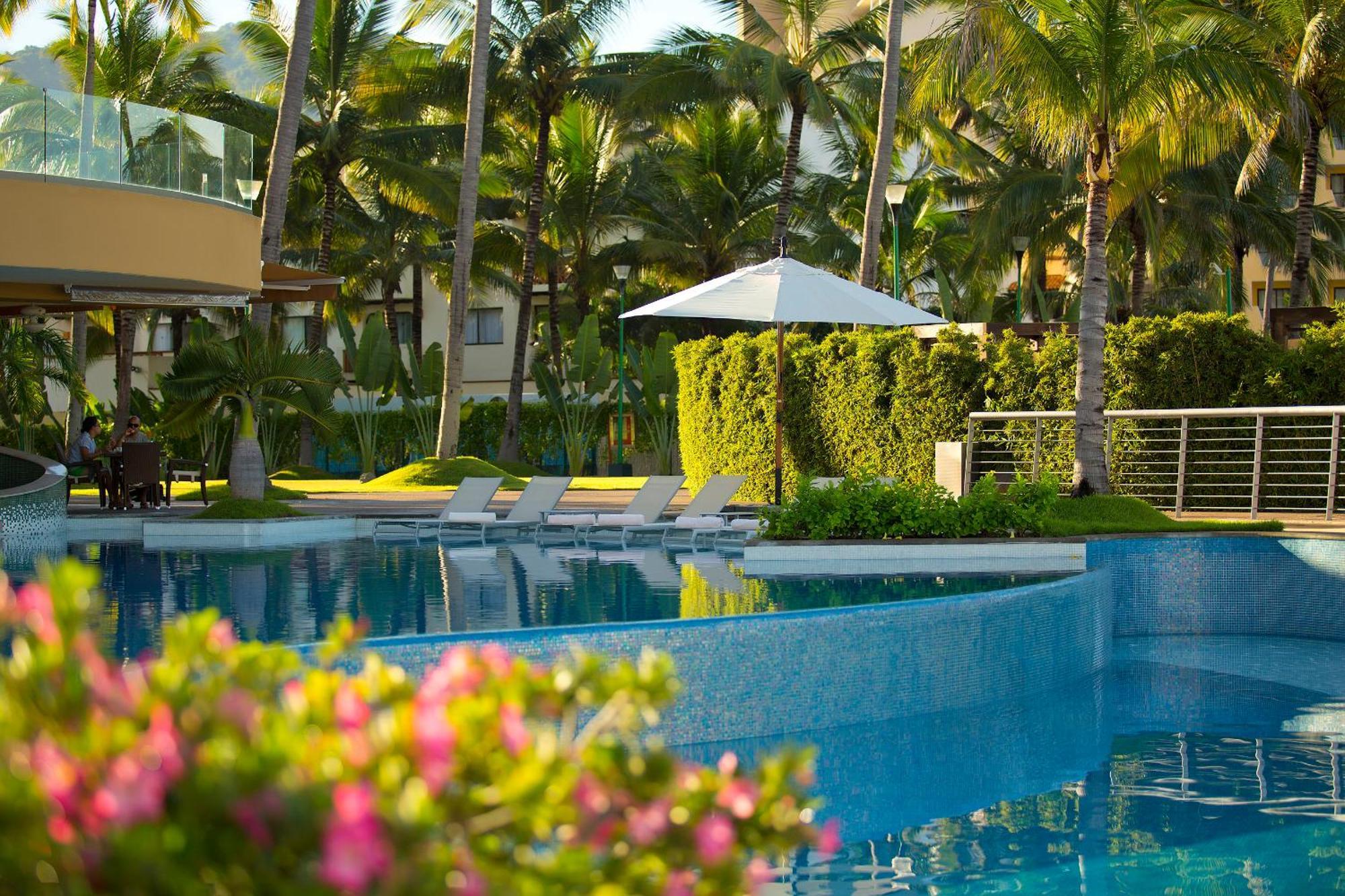 Sunset Plaza Beach Resort Puerto Vallarta All Inclusive Exteriör bild