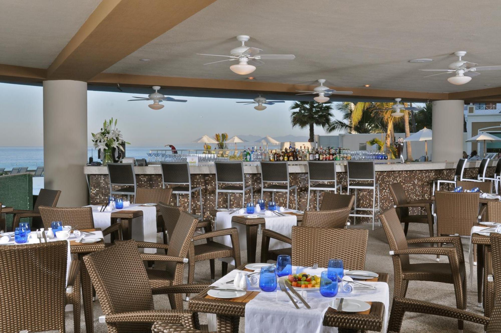 Sunset Plaza Beach Resort Puerto Vallarta All Inclusive Exteriör bild