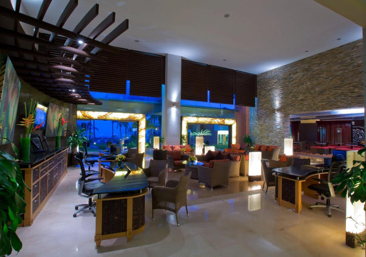 Sunset Plaza Beach Resort Puerto Vallarta All Inclusive Exteriör bild
